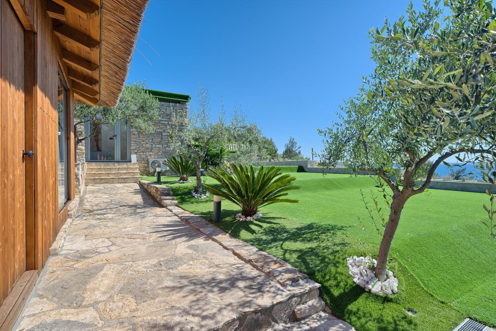 Golden Haven Vila